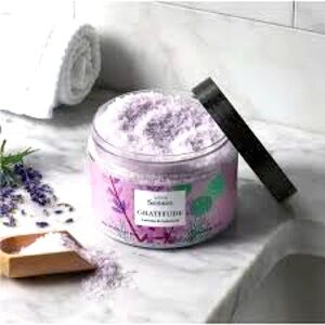 Avon Senses Gratitude- Luxurious Bath Salts-12.5 oz